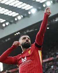 开云体育官网-【英超】萨拉赫传射，利物浦2-1切尔西，4连胜返榜首